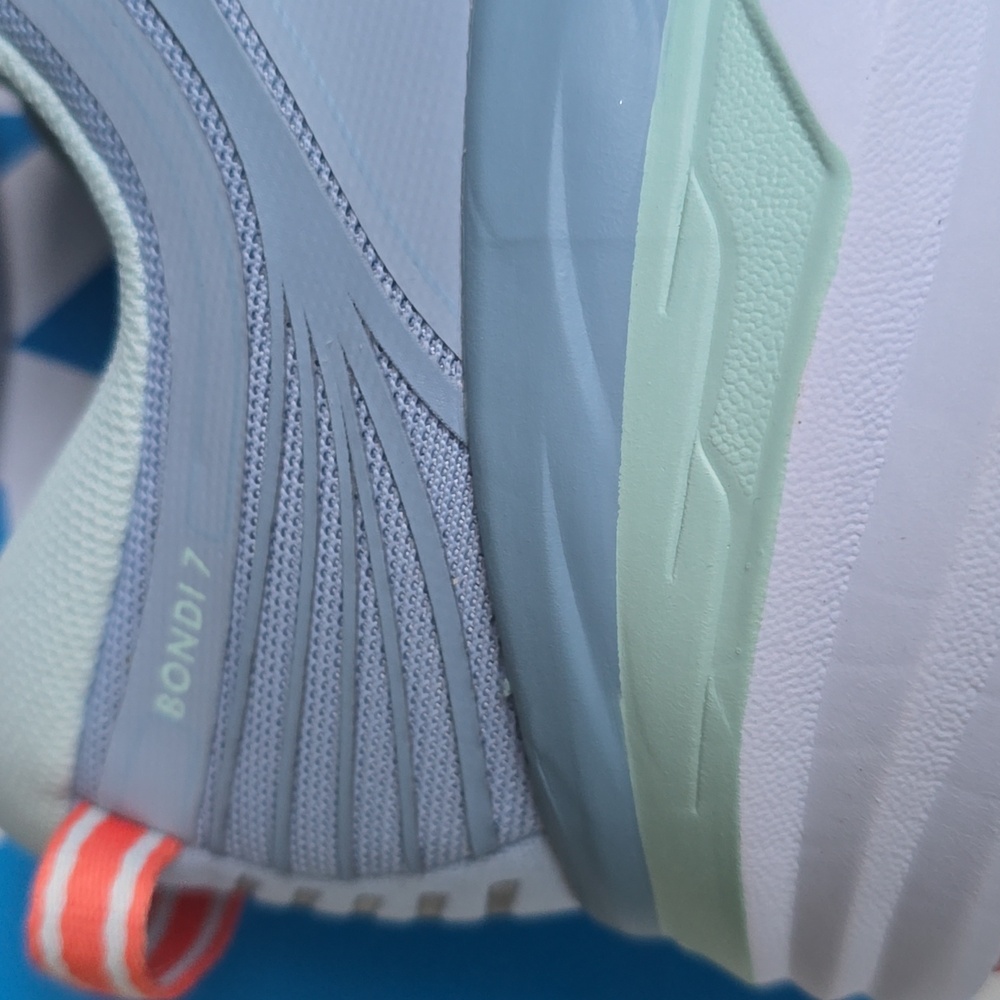 Hoka Bondi 7 Women's 9 Light Blue New In Box - Picture 7 of 9